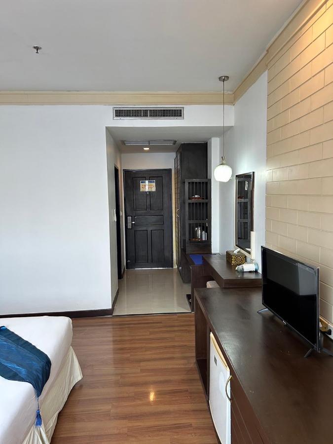 Grand Phranakhon Hotel พระนครศรีอยุธยา ภายนอก รูปภาพ